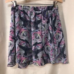 Size 10 colorful, fun and flirty skirt